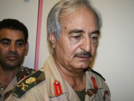 اللواء الليبي خليفة حفتر انقلابي ام بطل مقاومة الارهاب؟