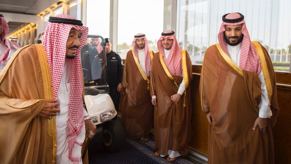 إعادة تشكيل مجلس الوزراء السعودي برئاسة ولي العهد والأمير خالد بن سلمان وزيرا للدفاع