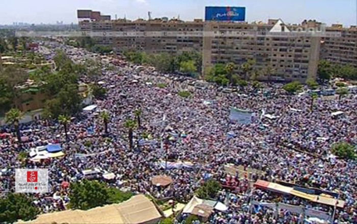 عام بعد عزل مرسي.. مصر لا تزال منقسمة ومضطربة