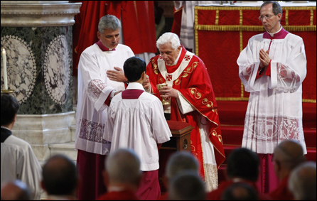 البابا سيلتقي للمرة الاولى في الفاتيكان ضحايا اعتداءات جنسية من قبل كهنة