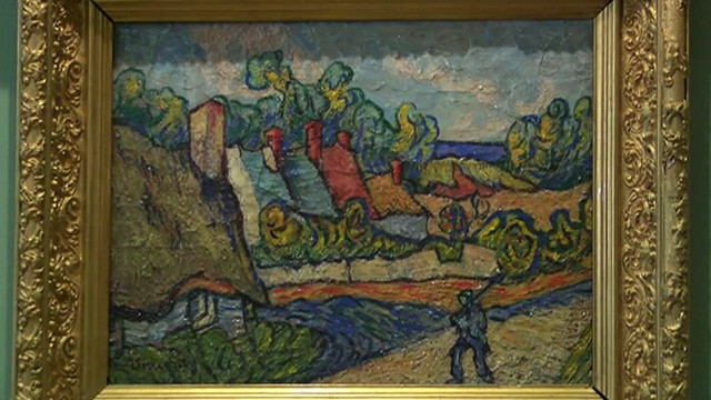 لوحة لفان غوخ تزين جدران مقهى في مدينة ريدنغ البريطانية