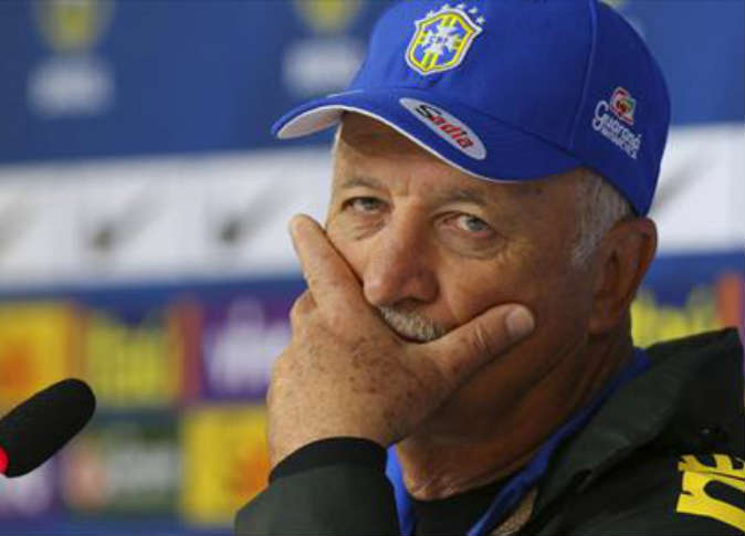 الصحافة البرازيلية تطالب برأس سكولاري