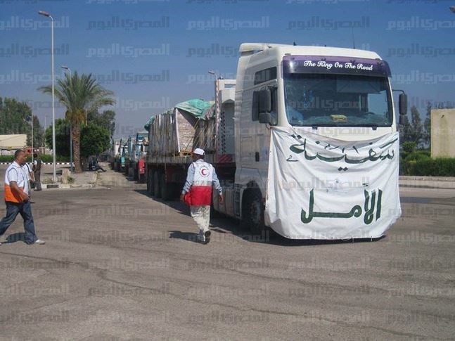الجيش المصري يوقف قافلة مساعدات في طريقها لغزة