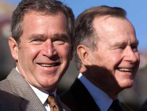 جورج بوش الابن يسجل حياة والده في نسختين مكتوبة ومسموعة
