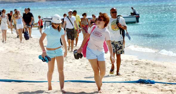 27 الف سائح روسي عالقين في الخارج بعد افلاس وكالة سفر