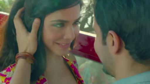 مقص الرقابة الباكستانية قد يطال قبله هميمة مالك مع بطل هندي