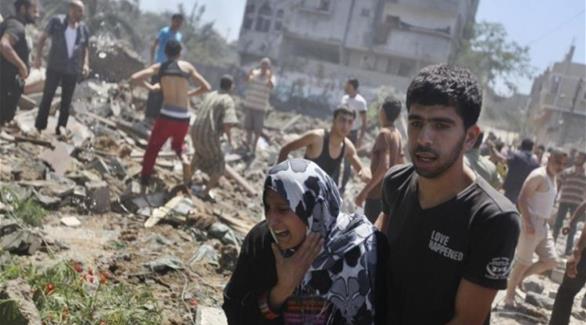 حفل زفاف للعروسين هبة وعمر في مدرسة ايواء للنازحين في غزة