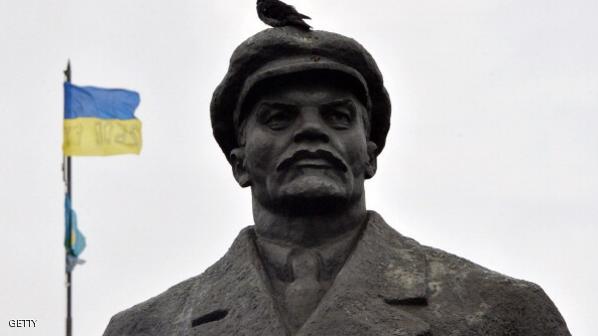 ألمانيا توقف البحث عن رأس تمثال لينين