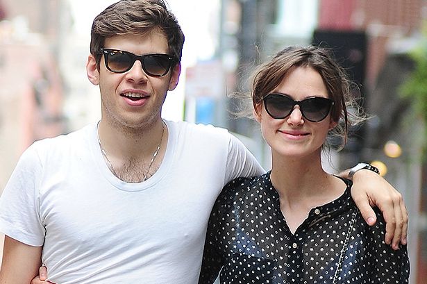 ستيفن سبيلبرج يعود للرومانسية مع كيرا نايتلي ومارك رفالو في "ابدأ مجددا"