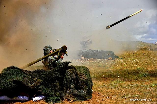 اطلاق صواريخ من سوريا ولبنان وغزة على اسرائيل