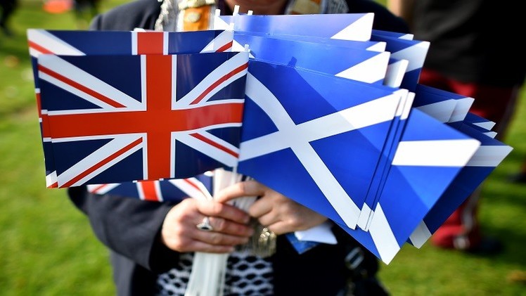 اقبال كثيف للتصويت والاسكتلنديون يحسمون خيارهم ما بين الاستقلال او الوحدة