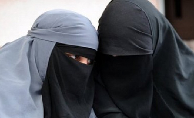 استراليا تتخلى عن مشروع مثير للجدل حول المنقبات