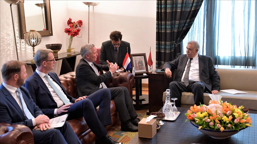 خلال استقبال وزير الداخلية المغربي، عبد الوافي لفتيت، الوزير الهولندي المكلف بالهجرة إيريك فان دير بورغ..- ايه ايه