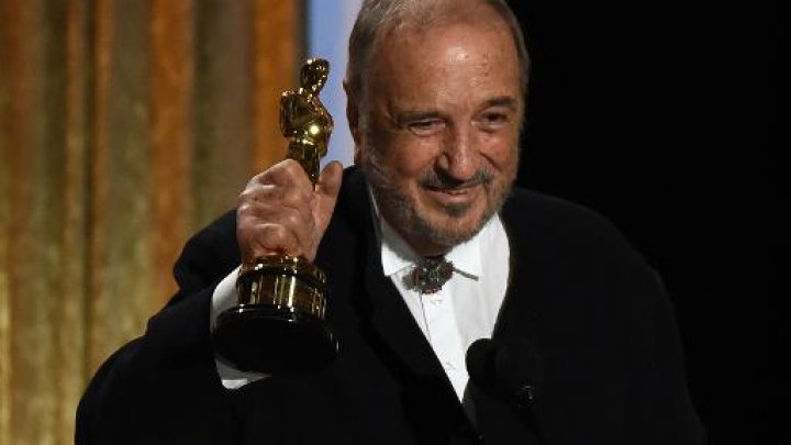 اوسكار فخري لكاتب السيناريو الفرنسي الشهير جان-كلود كاريير