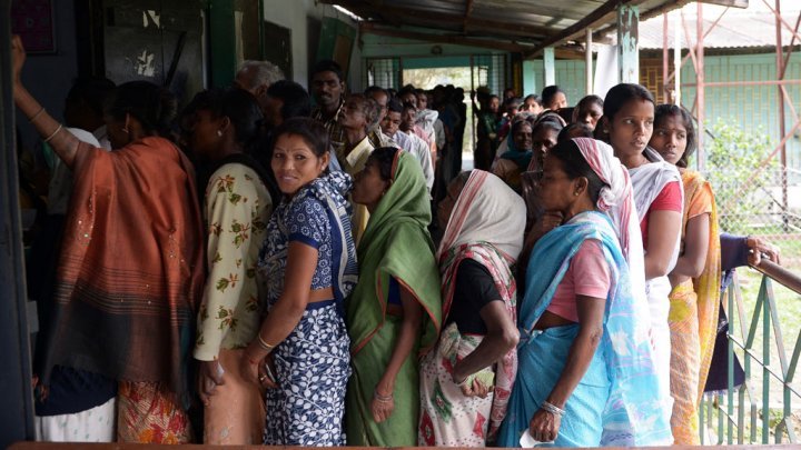 ستون بالمئة من الرجال الهنود يعنفون زوجاتهم ويكرهونهن على المعاشرة الجنسية