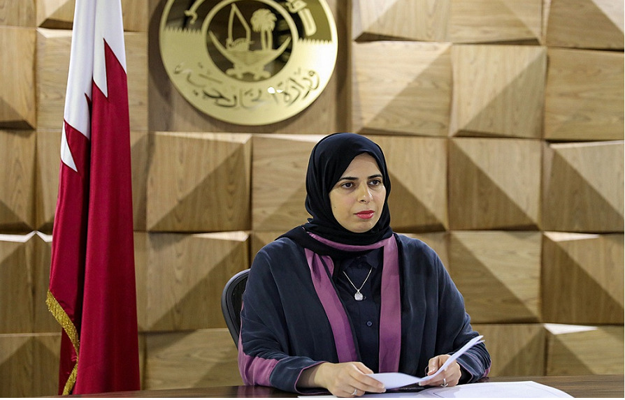 لولوة بنت راشد بن محمد الخاطر، وزيرة دولة للتعاون الدولي بوزارة الخارجية- قنا