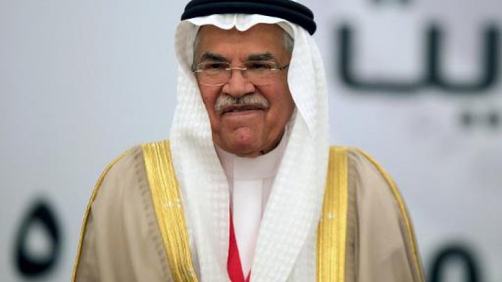 التراجع متواصل والسعودية تنفي شن حرب اسعار نفطية