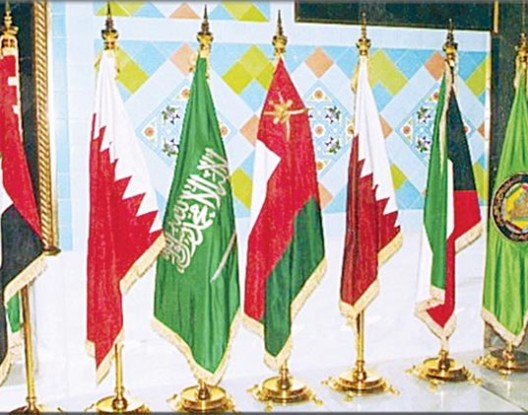السعودية والبحرين والامارات تعيد سفراءها الى قطر