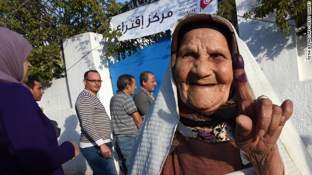رسميا : إعادة انتخابات الرئاسة في تونس والمنافسة بين السبسي والمرزوقي
