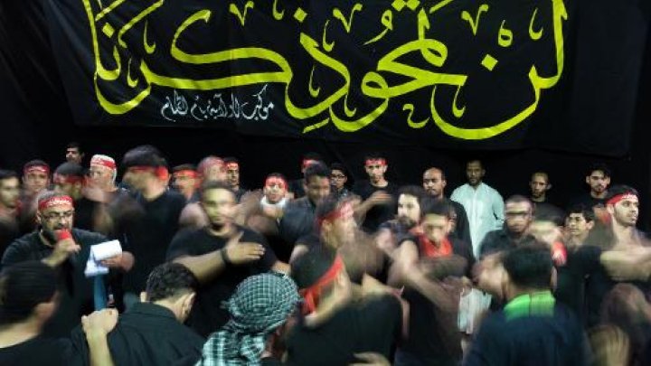 شيعة العراق يحيون أربعينية الحسين في كربلاء والسلطات تحذر من هجمات محتملة