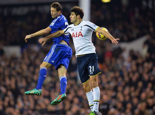 توتنهام يسحق تشيلسي ويهدي مانشستر سيتي الصدارة في مطلع العام الجديد