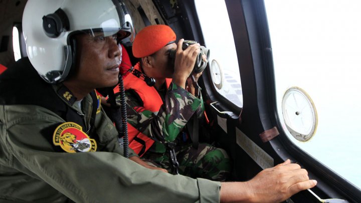 العثور على أجزاء كبيرة من حطام الطائرة الماليزية في بحر جاوا