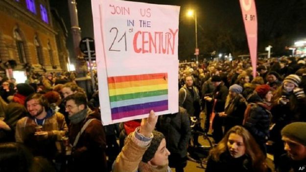 منع مثليتين من التقبيل في مقهى يثير الاحتجاج في فيينا