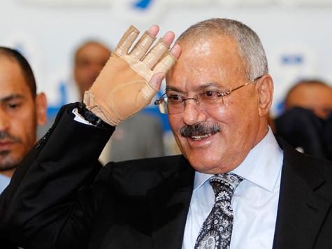 توتر شديد في صنعاء وشبهات بدور للرئيس السابق صالح في معارك الاثنين