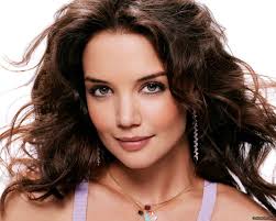 كاتي هولمز: أنا ممتنة لكل يوم أعيشه