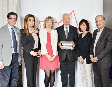 لجنه التجكيم لجائزه الروايه العربيه 2015