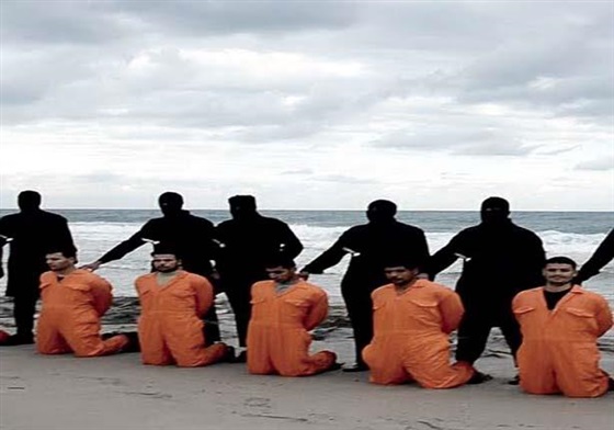   السيسي يعد بالقصاص ل  21  قبطيا أعدمتهم "داعش" في ليبيا
