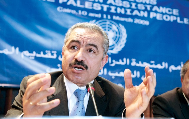 الفلسطينيون يقدمون اول لائحة اتهام  لاسرائيل امام المحكمة الجنائية  