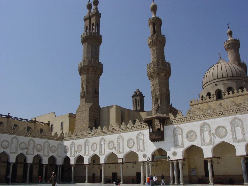 الأزهر: داعش خوارج وبغاة على ولاة الأمر قتالهم ودحرهم