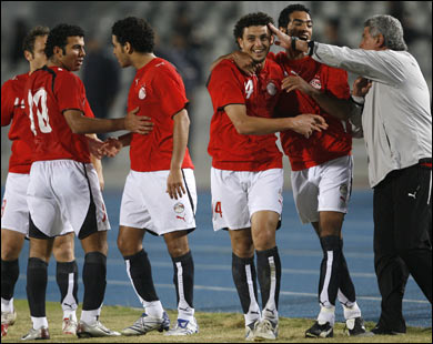 كوبر يطلب طبيبانفسيا وأخصائي تغذية في جهاز الفراعنة الجديد