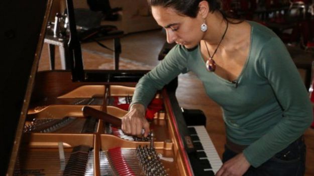 "غراند بيانو" في غزة يعود للحياة بعد ترميمه