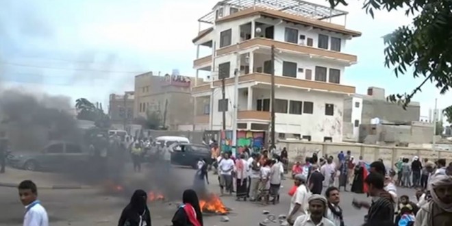 معارك عنيفة للسيطرة على عدن  وفرار 300  معتقلا من سجن المكلا