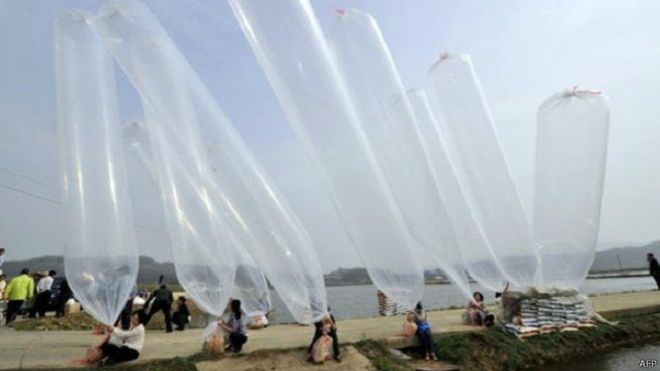 "تهريب" فيلم المقابلة إلى كوريا الشمالية باستخدام بالونات