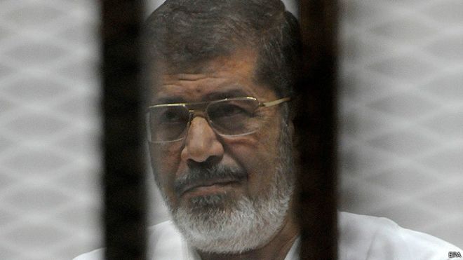 محمد مرسي.. من أول رئيس منتخب لمحكوم بالسجن 20 عاما