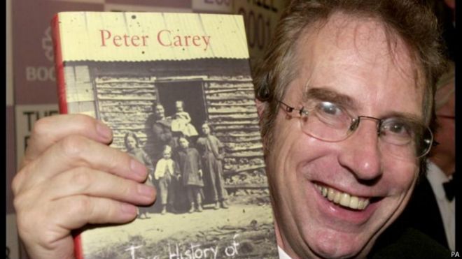 قال بيتر كيري الذي فاز بجائزة بوكر مرتين - إن الجائزة تجاوزت حدود دورها في حماية حرية التعبير ضد الحكومات القمعية.