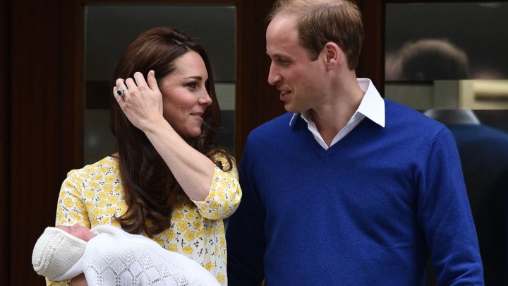 الأمير ويليام وزوجته كايت في أول ظهور لهما برفقة مولودتهما
