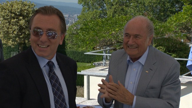 "يونايتد باشونز" فيلم يمدح قدرة بلاتر والفيفا على ابرام الصفقات 