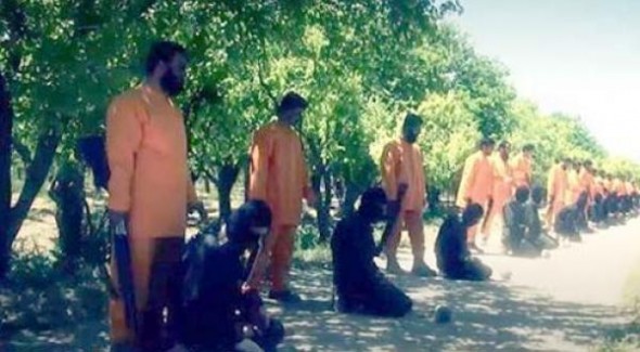 "جيش الاسلام "يبث شريط فيديو يظهر اعدام 18من " داعش "