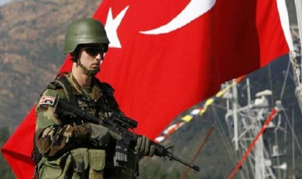 تركيا تعتقل نحو 500 شخص كانوا يحاولون العبور من سوريا