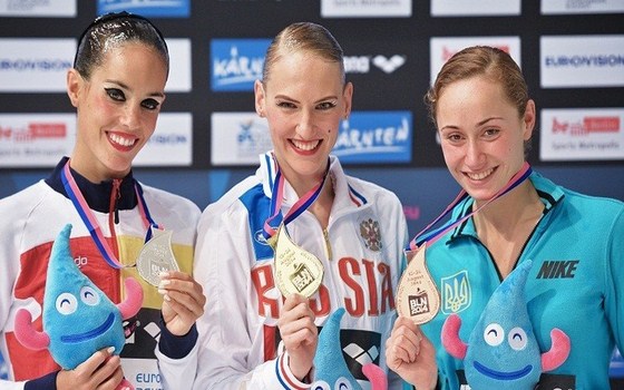 روماشينا :هذه الميدالية الذهبية هي الأغلى في مسيرتي الرياضية