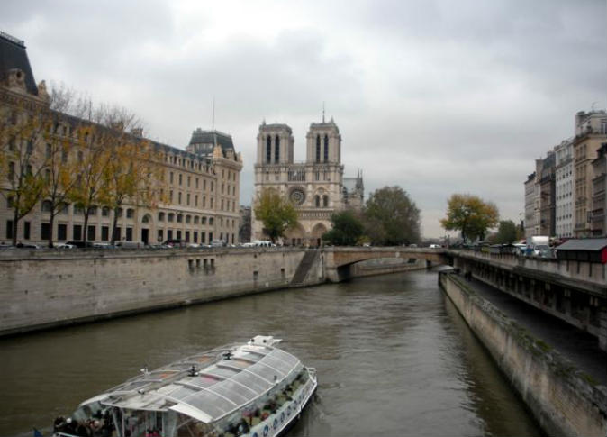 باريس تتمسك بتظاهرة "تل أبيب على ضفتي نهر السين" رغم الجدل