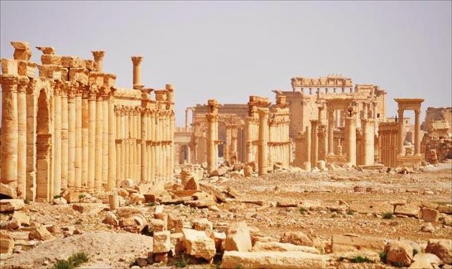تنظيم "دعش" ينشر صورا لتدمير المعبد الاثري في تدمر السورية