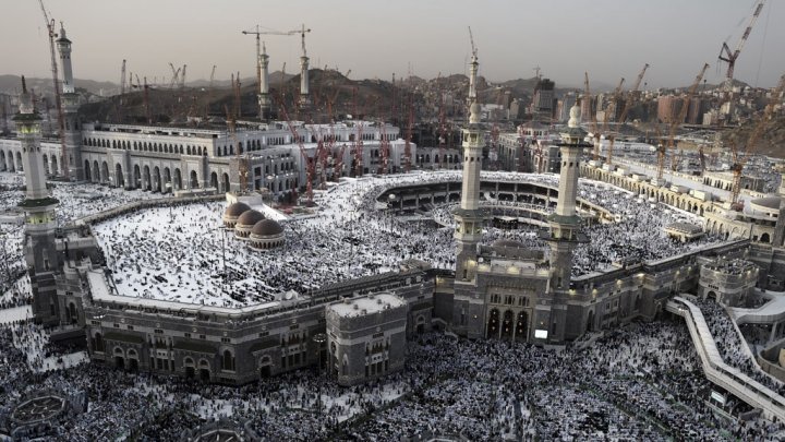 عشرات القتلى والجرحى في سقوط رافعة في المسجد الحرام في مكة