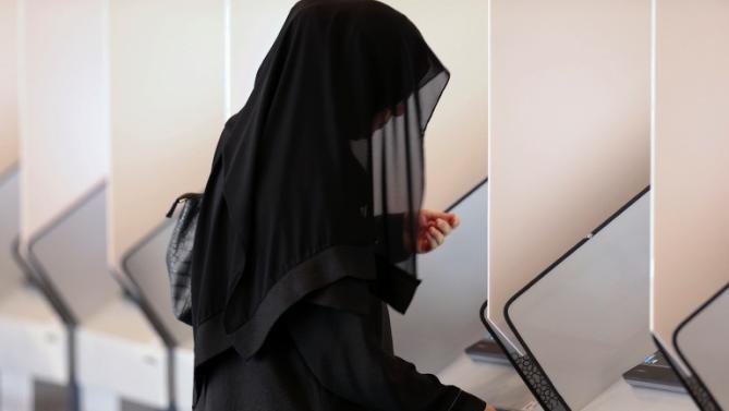 الإمارات: نسبة الإقبال على التصويت في الانتخابات البرلمانية 35%