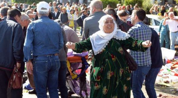     إجتماع أمني برئاسة داود أوغلو على خلفية انفجاري أنقرة