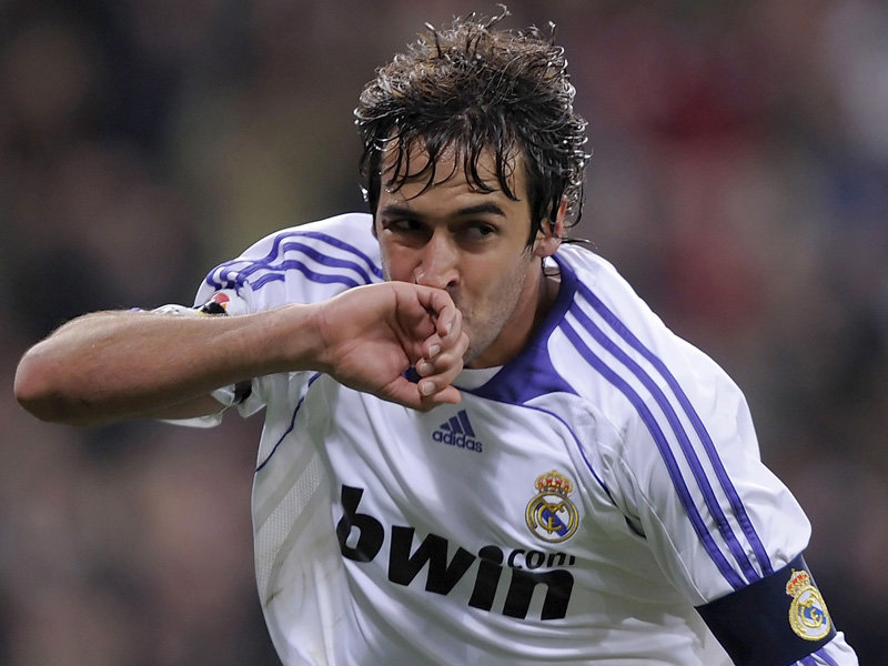 راؤول جونزاليز: اختتام مشواري بهذه الطريقة كان بمثابة حلم